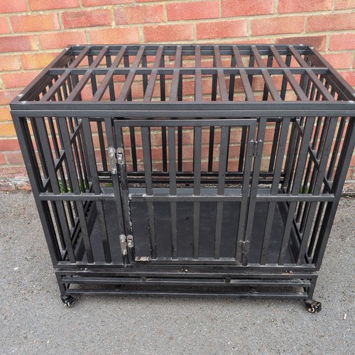 Large steel dog - ,